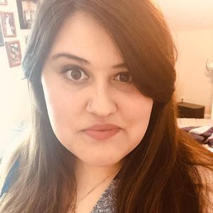 Meet your Posher, Iris